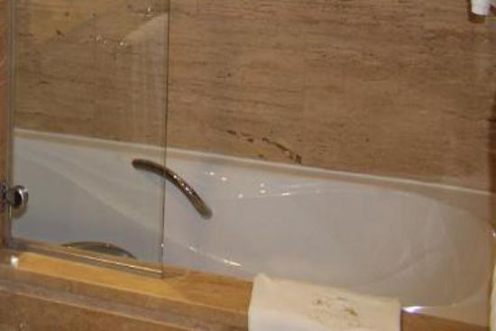 bañera con hidromasaje en Hotel Pazo Los Escudos Spa & Beach